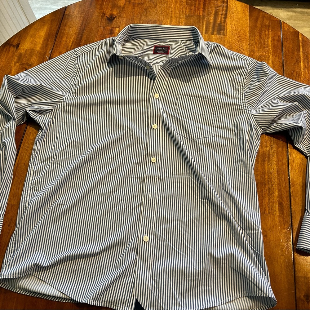 Men’s Large Untuckit Blue White Striped Performance Stretch VGC